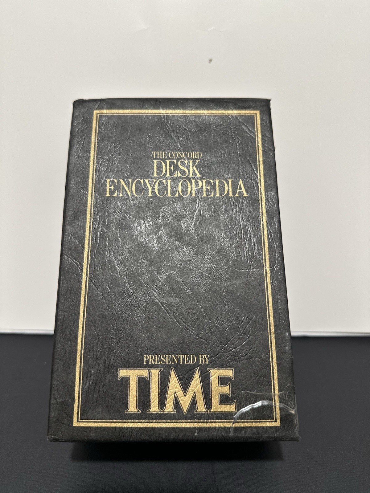 The Concord Desk Encyclopedia 3 Volume Box Set 1982 Reference Books English