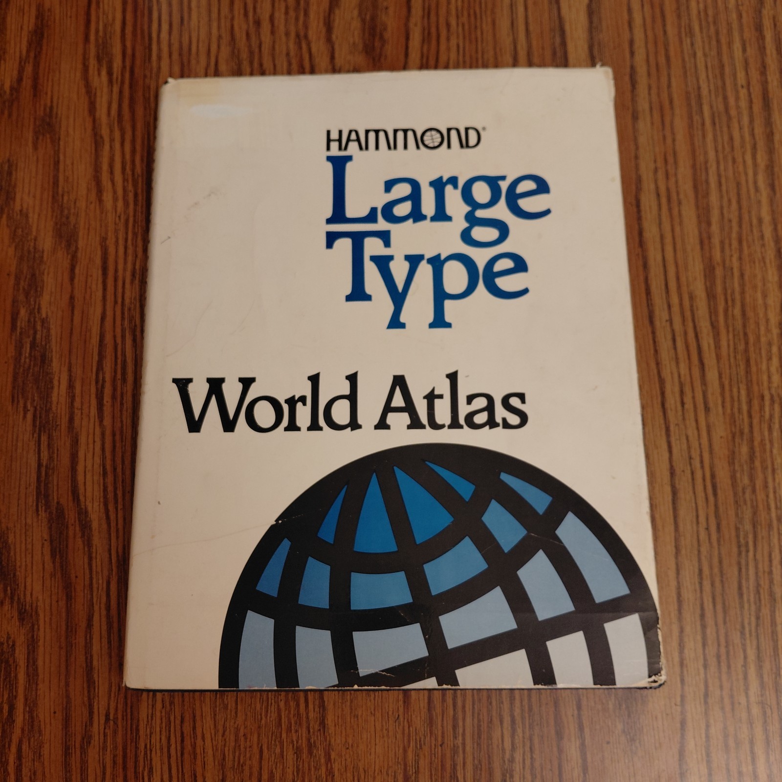 Hammond Large Type World Atlas by Hammond World Atlas Corporation Staff…