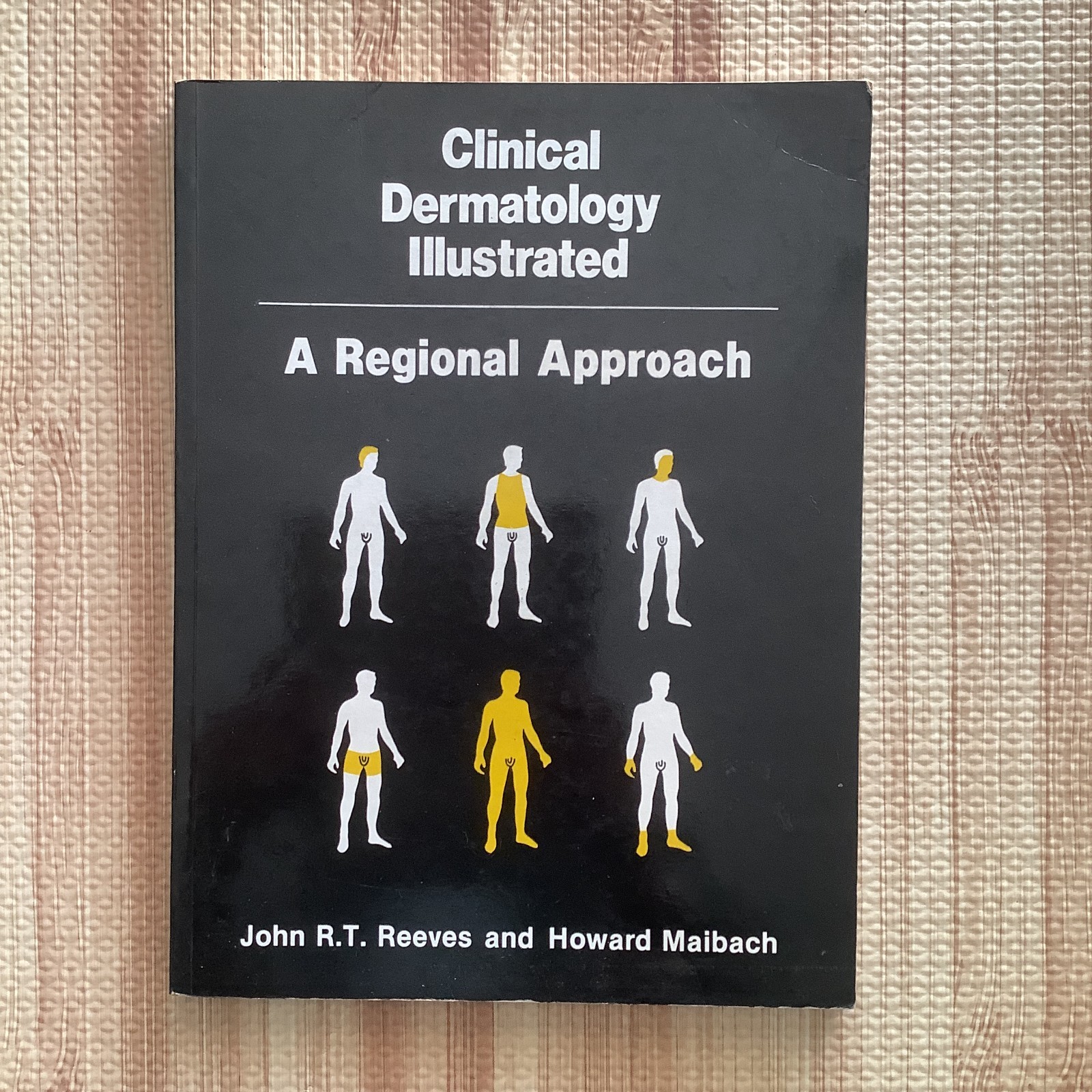 Clinical Dermatology Illustrated Textbook A Regional Approach Paperback