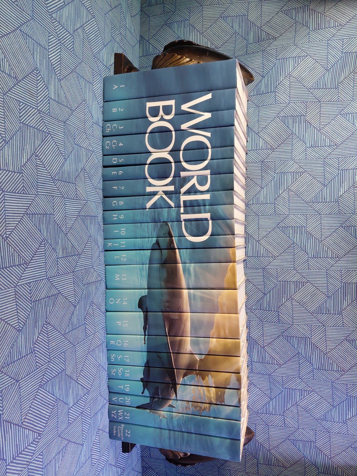 2023 World Book Encyclopedia Complete 22 Volume Spinescape Set. See Pictures