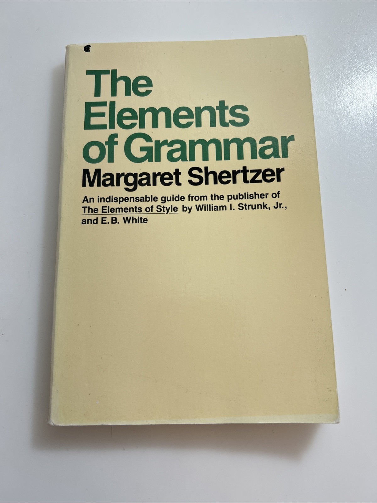 The Elements of Grammar by Margaret Shertzer 1986 MacMillan abk