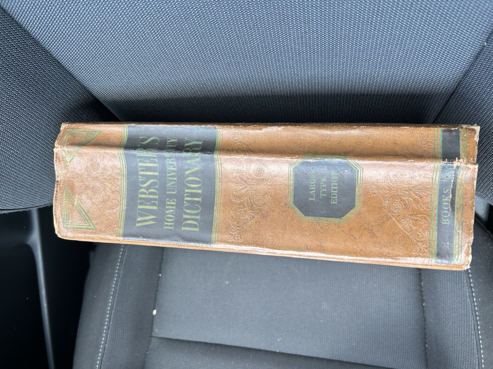 1959 Webster’s Home University Dictionary large type edition illustrated