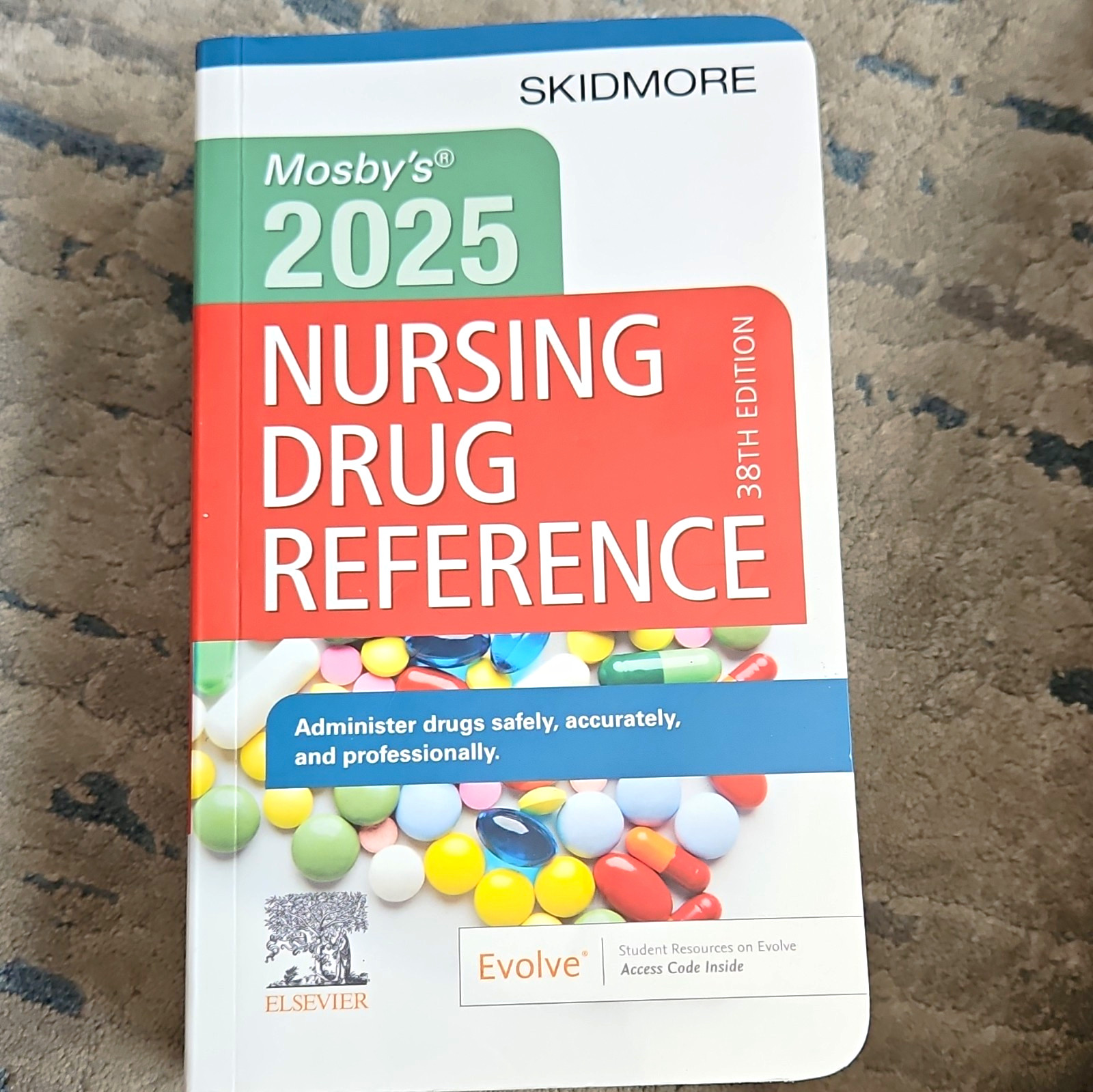 Mosby’s 2025 Nursing Drug Reference 38th Ed Linda Skidmore-Roth Book