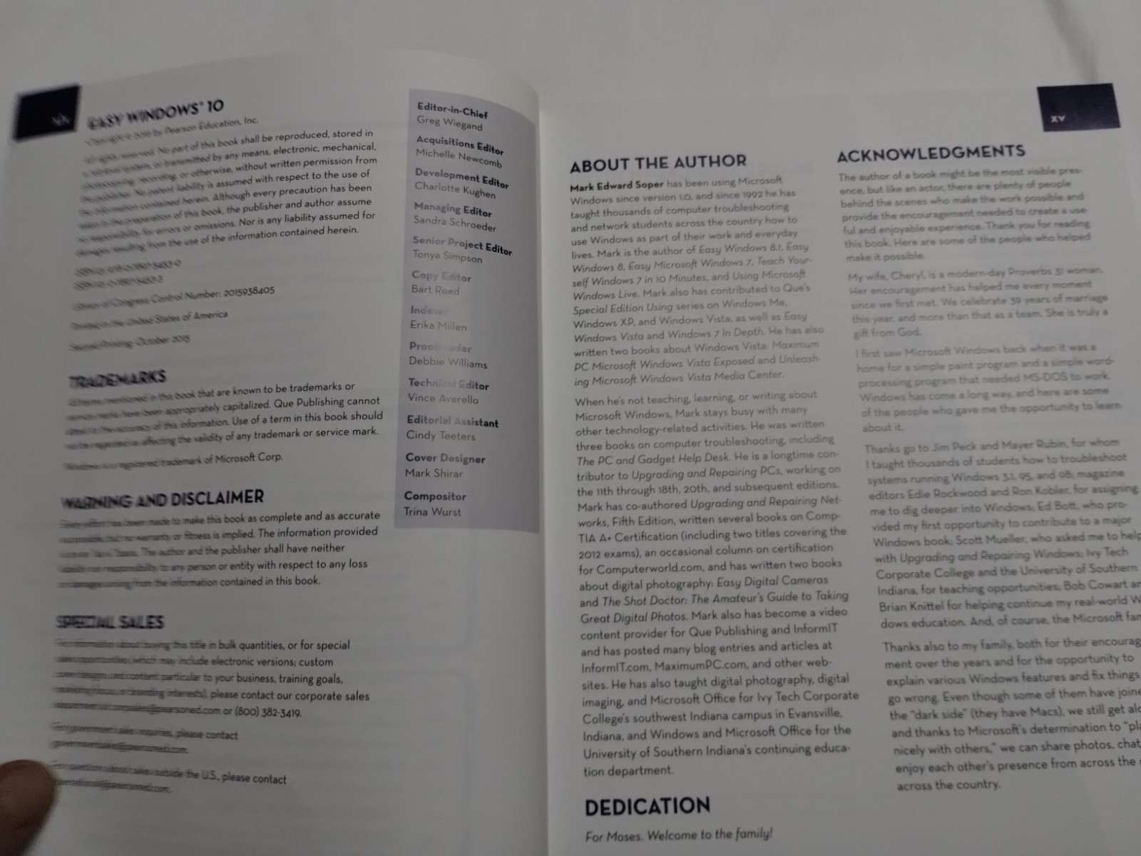 Easy Windows 10 & Inside Out Windows 10 (Lot of 2) 2010’s PB Reference Guides