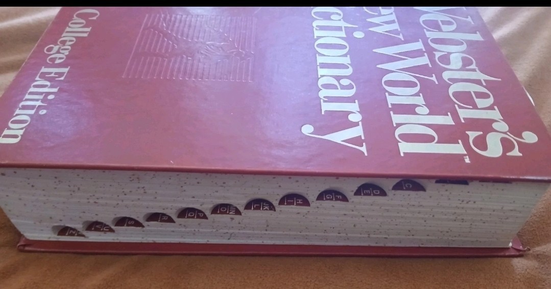 Webster’s New World Dictionary Third College Edition Thumb Index 1991 Red