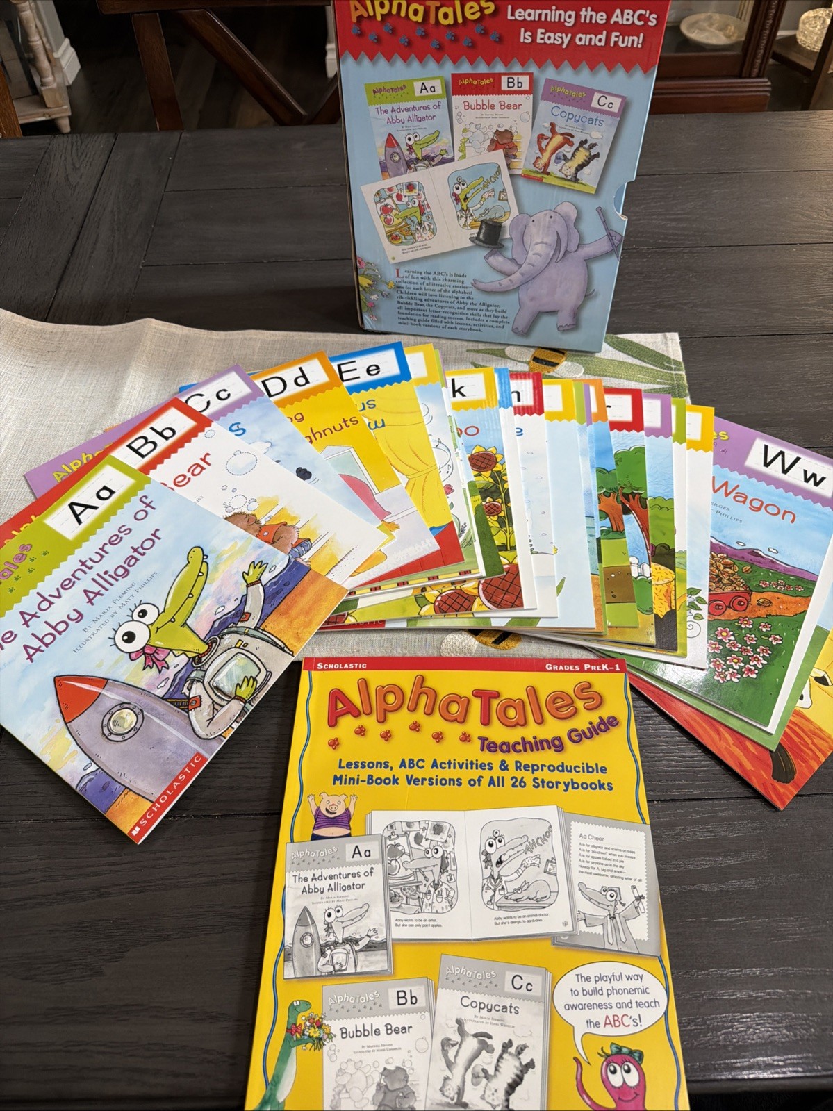 Alpha Tales : Grades Prek-1, Paperback by Fleming, Maria; Higgins, Maxwell; G…