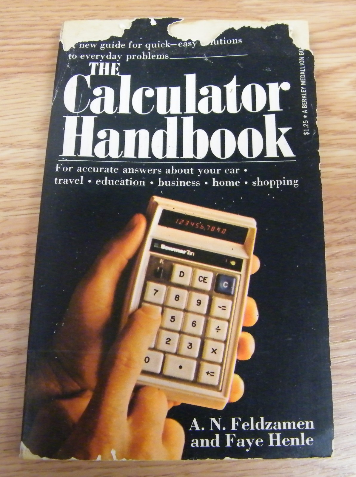 Vintage – The Calculator Paperback Handbook – A.N. Feldzamen & Faye Henle *READ*