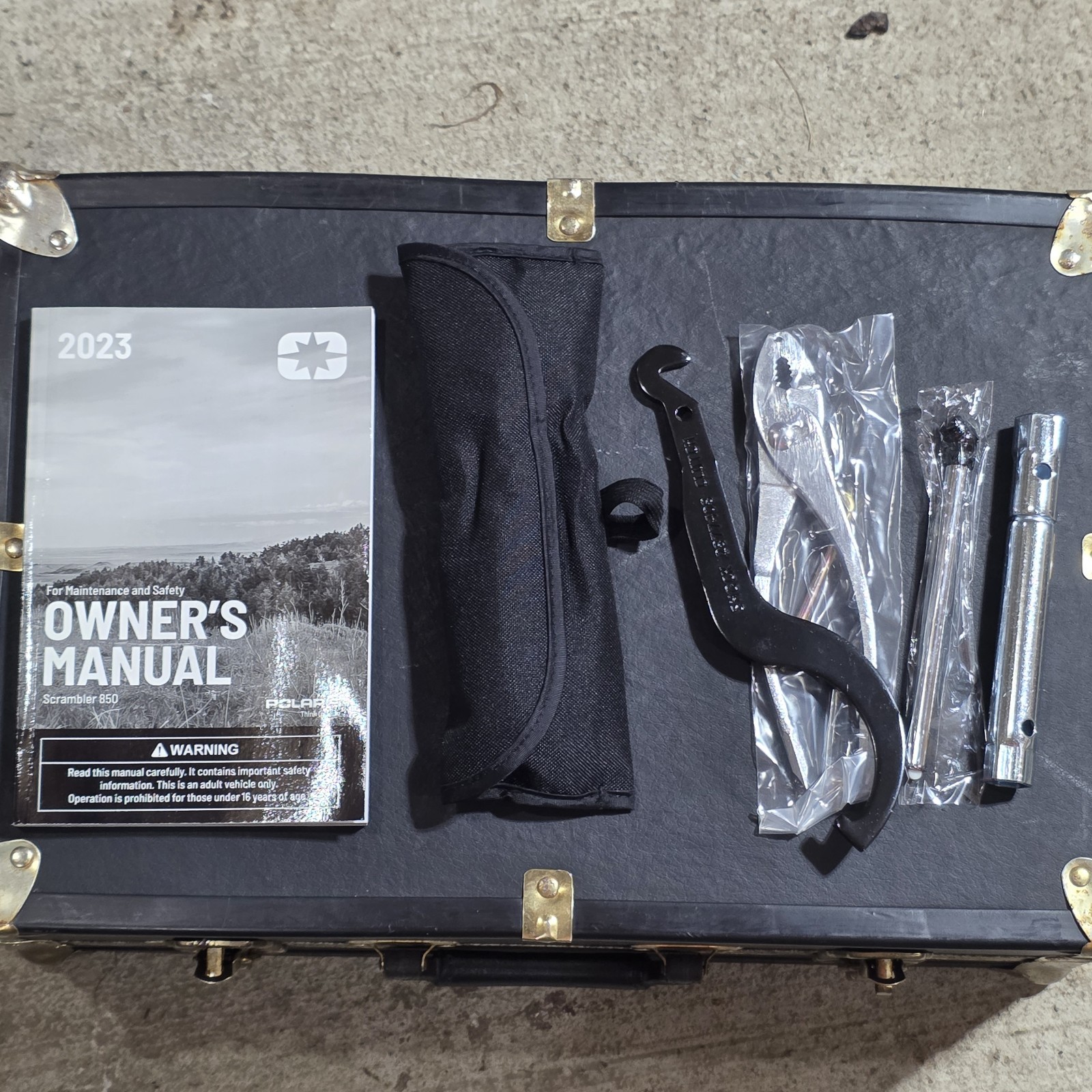 NEW – 2023 Polaris Scrambler XP 850 Owner’s Manual and Tool Kit